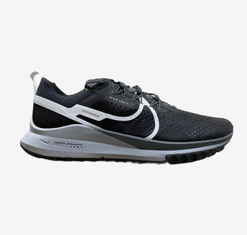 Nike pegasus trail 4 'black/wolf grey'