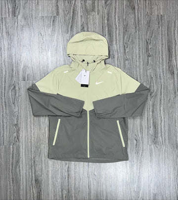 Nike UV Windrunner 'Olive Aura'