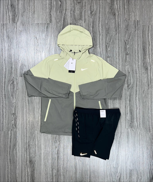 Nike UV windrunner set 'olive green'